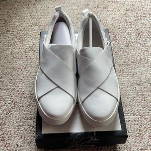 NWT Alec J / Slides white leather